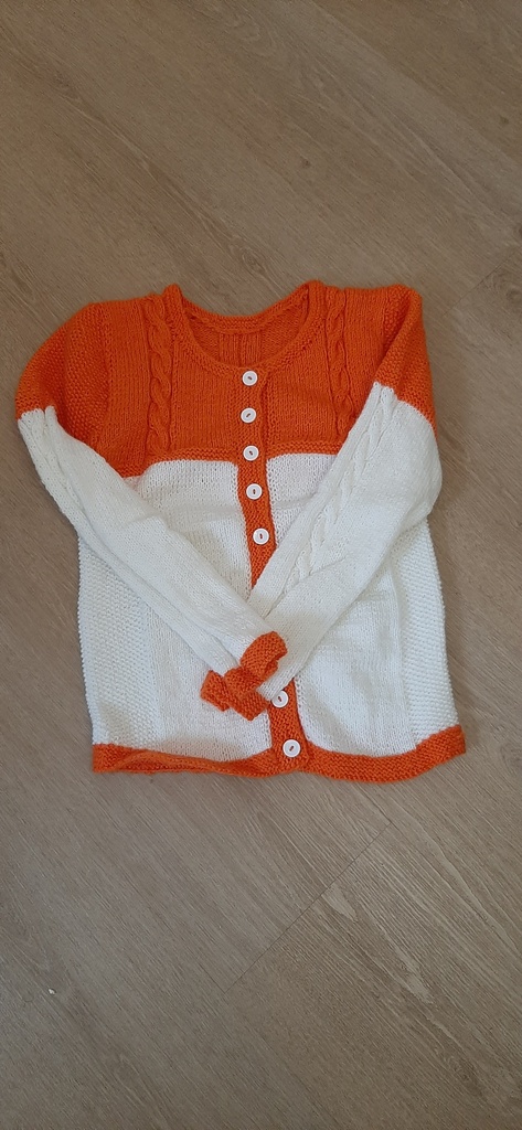 Selbst gestrickte Weste